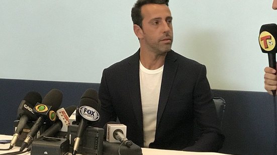 Imagem Coordenador da Seleção fala sobre futuro de Tite e sai em defesa de Neymar: "Não é fácil ser ele"