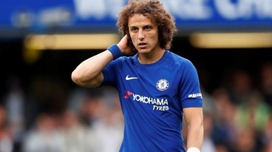 Imagem Sem espaço no Chelsea, ex-zagueiro do Vitória pode reforçar o Napoli 