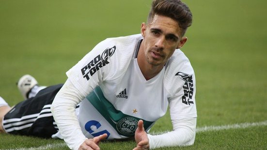 Imagem Ex-Vitória é anunciado por clube da Série B