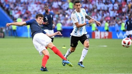 Imagem Merecido? Gol do francês Pavard é eleito o mais bonito da Copa pela Fifa