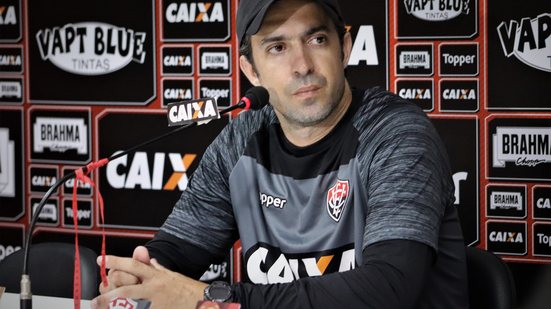 Imagem Técnico interino promete Vitória com "sua cara"