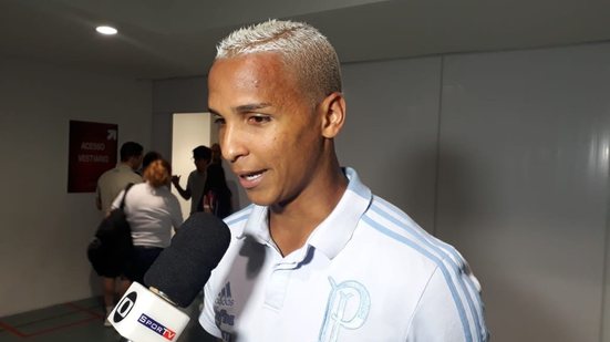 Imagem Após cotovelada e expulsão, Deyverson revela pedido de desculpas a Mena