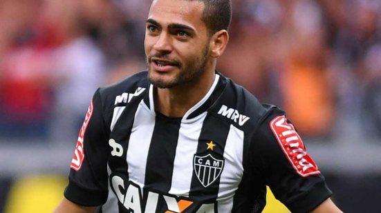 Imagem Atacante do Atlético-MG é esperado em Salvador para assinar com o Bahia