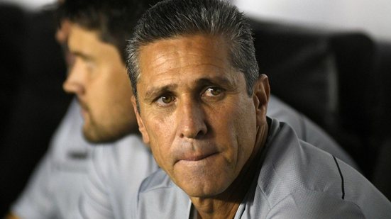 Imagem Mesmo eliminado, Jorginho se diz satisfeito com atuação do Vasco: "Poderíamos ter ganho de 3 ou 4" 