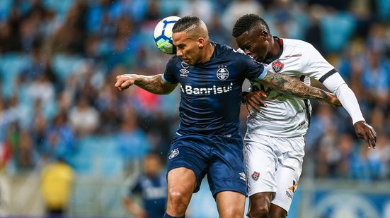 Imagem Vitória é goleado pelos reservas do Grêmio e fica a um ponto do Z-4