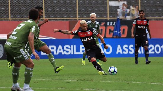 Imagem Após mais uma goleada sofrida, Íbis provoca o Vitória nas redes sociais: "Só leva lapada"
