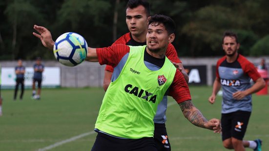 Imagem Atacante volta ao Vitória após passagem por clube da Série C