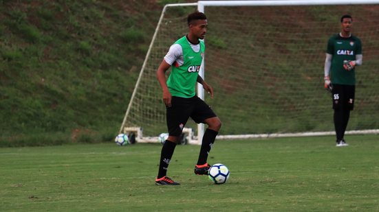Imagem Vitória encerra preparação e embarca para enfrentar o Palmeiras pelo Brasileirão Sub-20