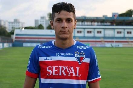 Imagem Melou! Internacional muda de ideia e desiste de emprestar zagueiro ao Vitória