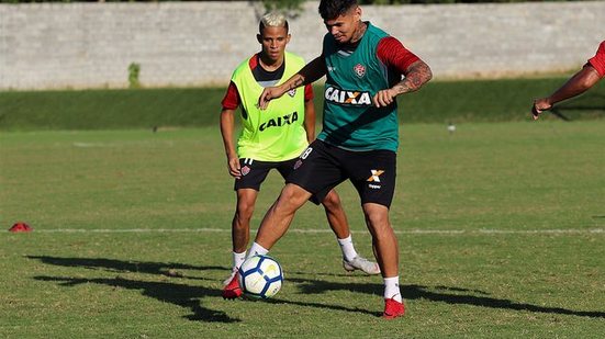 Imagem Com treinos específicos e coletivo, Vitória segue preparação para enfrentar o Fluminense