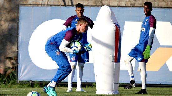 Imagem Com Douglas e novo reforço, Bahia encerra preparação para duelo com o Sport