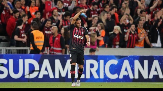 Imagem Sul-Americana: Atlético-PR se impõe contra o Flu, vence em casa e leva boa vantagem para o Rio