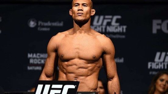 Imagem Jacaré cobra disputa por cinturão no UFC