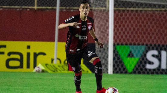 Letícia Martins - Pietro Carpi / EC Vitória