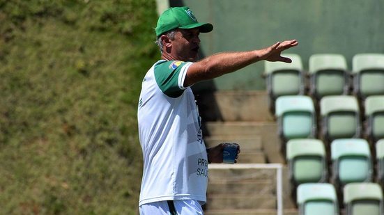  João Zebral / América