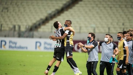 Thiago Gadelha / SVM