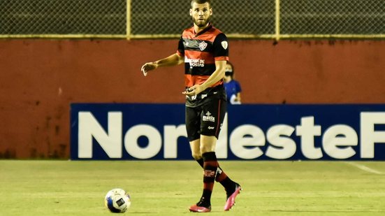 Pietro Carpi /E.C.Vitória